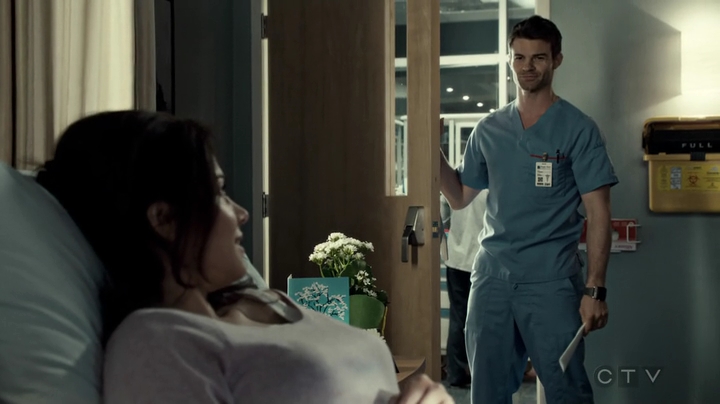 VampireDiariesWorld-dot-org_SavingHope3x03-1674.jpg