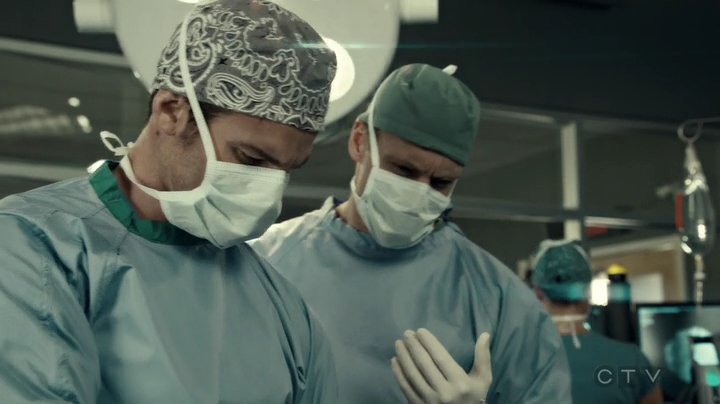 VampireDiariesWorld-dot-org_SavingHope3x03-1945.jpg