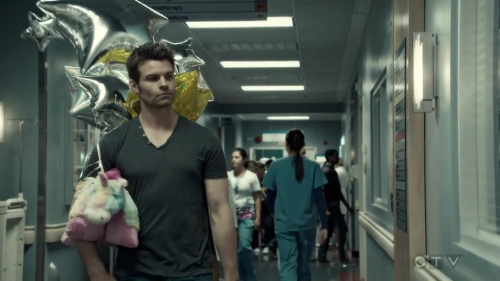 VampireDiariesWorld-dot-org_SavingHope3x03-2414.jpg