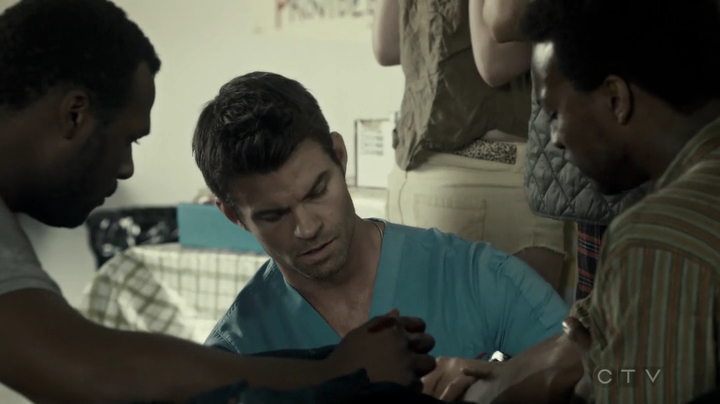 VampireDiariesWorld-dot-org_SavingHope3x04-0157.jpg