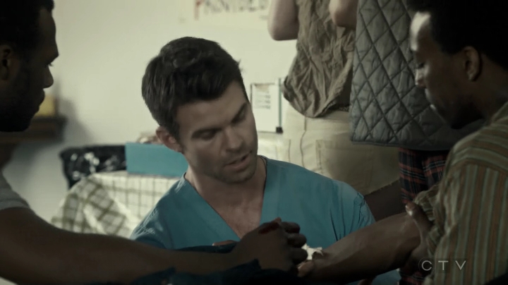 VampireDiariesWorld-dot-org_SavingHope3x04-0164.jpg