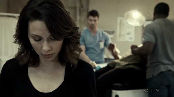 VampireDiariesWorld-dot-org_SavingHope3x04-1033.jpg