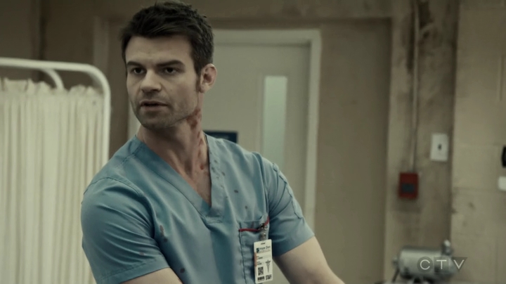 VampireDiariesWorld-dot-org_SavingHope3x04-1041.jpg