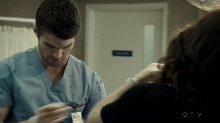 VampireDiariesWorld-dot-org_SavingHope3x04-1050.jpg