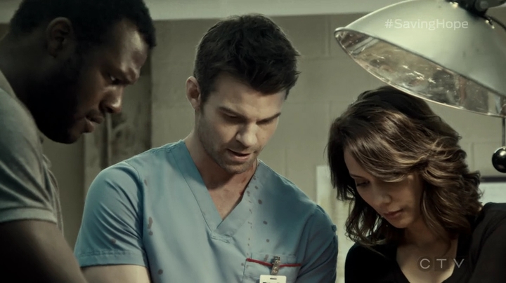 VampireDiariesWorld-dot-org_SavingHope3x04-1649.jpg