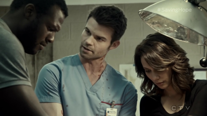 VampireDiariesWorld-dot-org_SavingHope3x04-1650.jpg