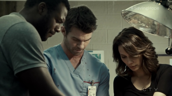 VampireDiariesWorld-dot-org_SavingHope3x04-1653.jpg