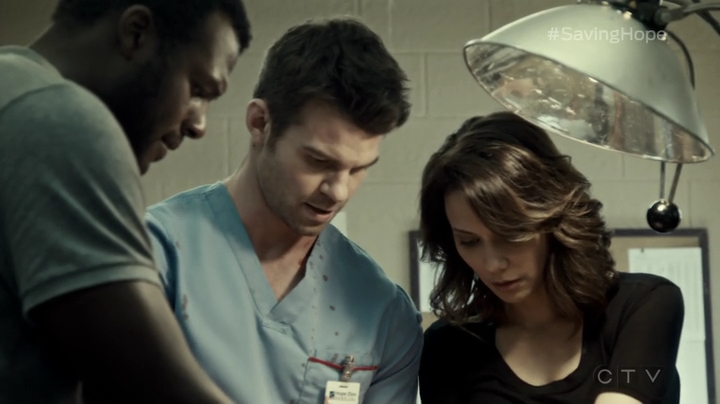 VampireDiariesWorld-dot-org_SavingHope3x04-1656.jpg