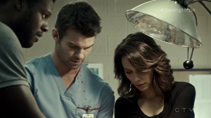 VampireDiariesWorld-dot-org_SavingHope3x04-1658.jpg