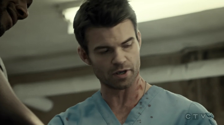 VampireDiariesWorld-dot-org_SavingHope3x04-1697.jpg