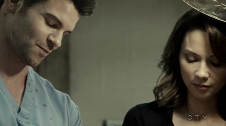 VampireDiariesWorld-dot-org_SavingHope3x04-1732.jpg