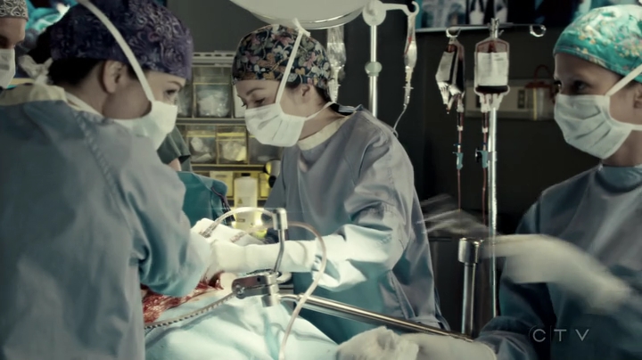 VampireDiariesWorld-dot-org_SavingHope3x05-0576.jpg