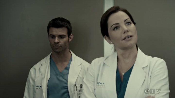 VampireDiariesWorld-dot-org_SavingHope3x05-0696.jpg