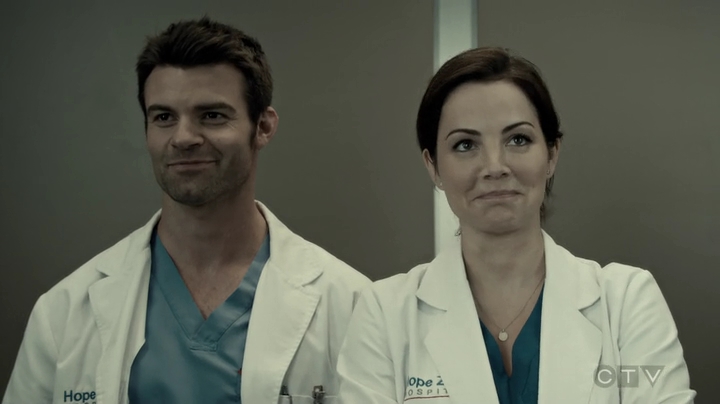 VampireDiariesWorld-dot-org_SavingHope3x05-0709.jpg