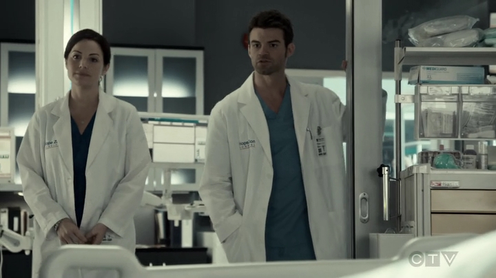 VampireDiariesWorld-dot-org_SavingHope3x05-0747.jpg