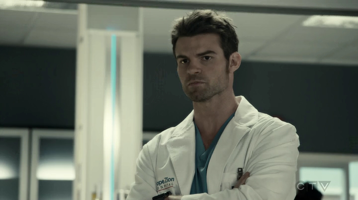 VampireDiariesWorld-dot-org_SavingHope3x05-0843.jpg