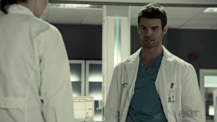 VampireDiariesWorld-dot-org_SavingHope3x05-0858.jpg