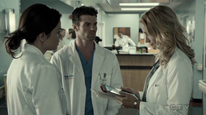 VampireDiariesWorld-dot-org_SavingHope3x05-0970.jpg