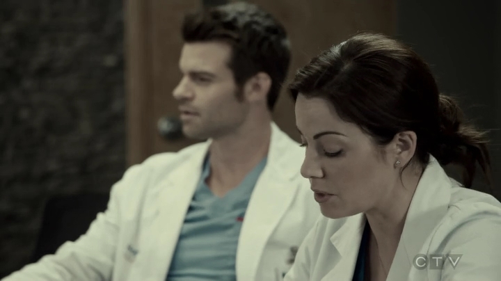 VampireDiariesWorld-dot-org_SavingHope3x05-1164.jpg