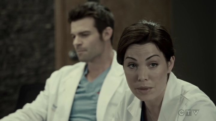 VampireDiariesWorld-dot-org_SavingHope3x05-1166.jpg