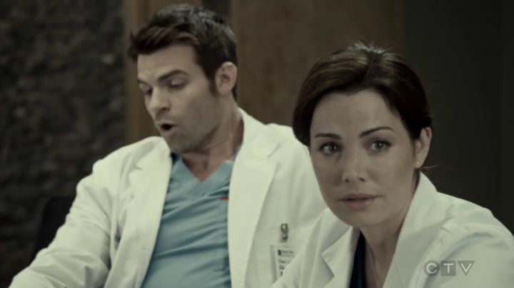 VampireDiariesWorld-dot-org_SavingHope3x05-1193.jpg