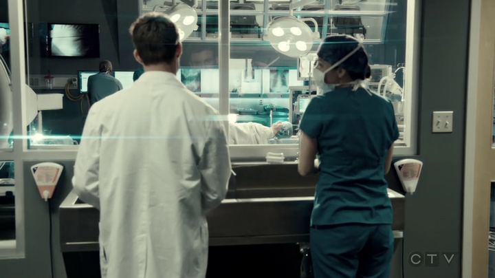 VampireDiariesWorld-dot-org_SavingHope3x05-1515.jpg