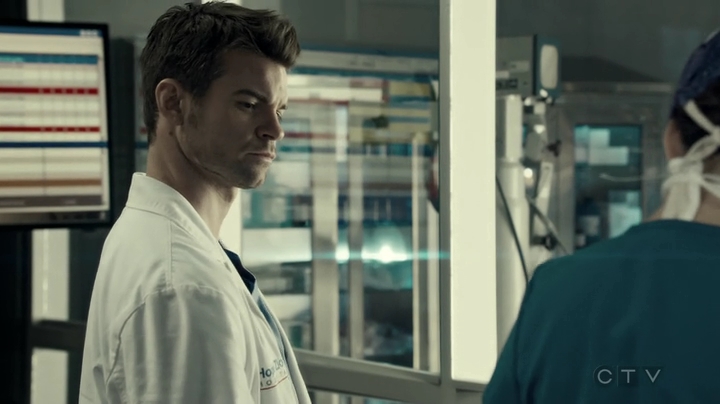 VampireDiariesWorld-dot-org_SavingHope3x05-1519.jpg