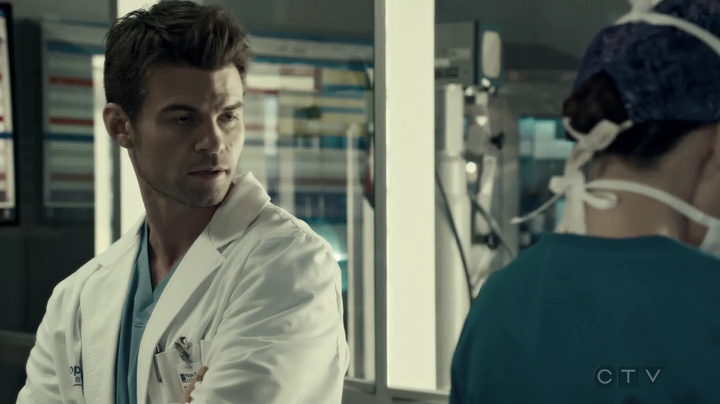 VampireDiariesWorld-dot-org_SavingHope3x05-1524.jpg