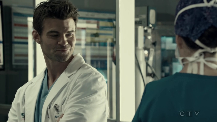 VampireDiariesWorld-dot-org_SavingHope3x05-1532.jpg