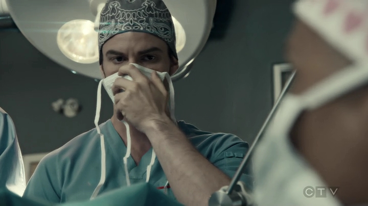 VampireDiariesWorld-dot-org_SavingHope3x05-1929.jpg