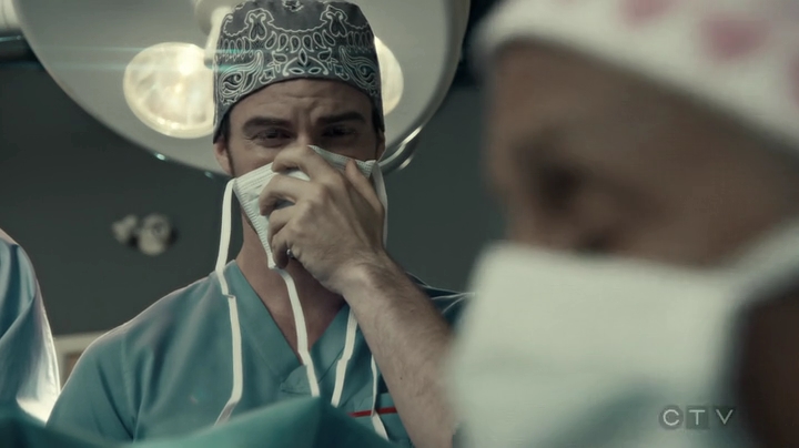 VampireDiariesWorld-dot-org_SavingHope3x05-1931.jpg