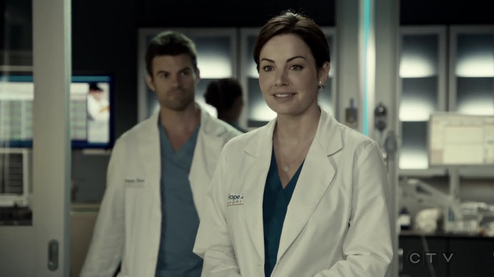 VampireDiariesWorld-dot-org_SavingHope3x05-2133.jpg