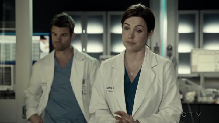 VampireDiariesWorld-dot-org_SavingHope3x05-2137.jpg