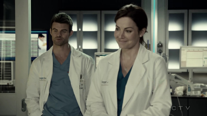 VampireDiariesWorld-dot-org_SavingHope3x05-2145.jpg