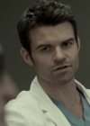 VampireDiariesWorld-dot-org_SavingHope3x05-1160.jpg