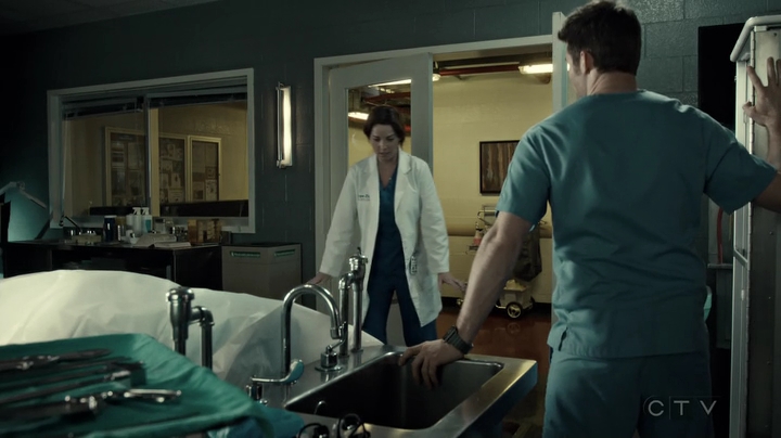 VampireDiariesWorld-dot-org_SavingHope3x06-0340.jpg