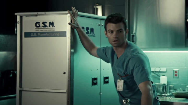 VampireDiariesWorld-dot-org_SavingHope3x06-0341.jpg