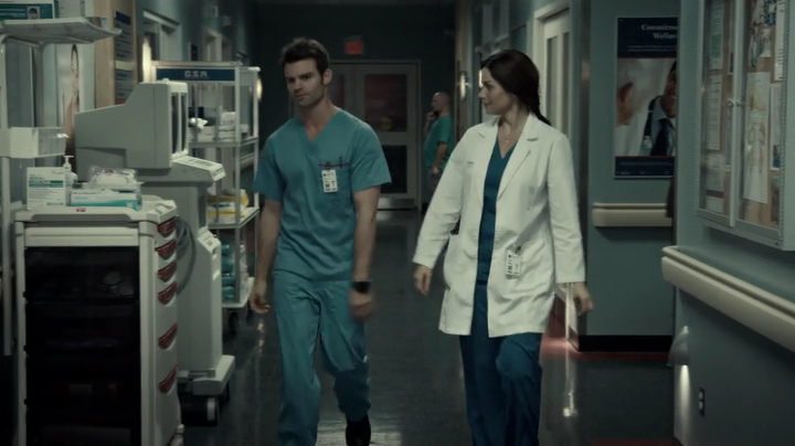 VampireDiariesWorld-dot-org_SavingHope3x06-0351.jpg