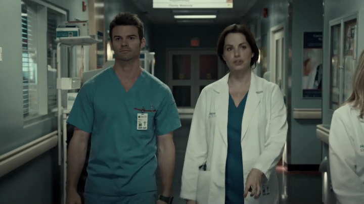 VampireDiariesWorld-dot-org_SavingHope3x06-0354.jpg