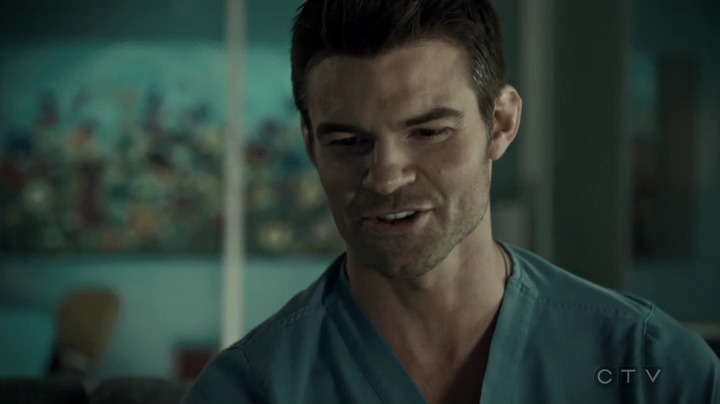 VampireDiariesWorld-dot-org_SavingHope3x06-0627.jpg