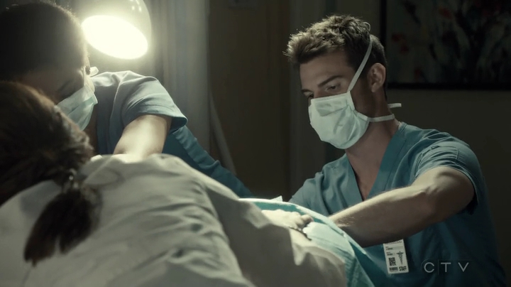 VampireDiariesWorld-dot-org_SavingHope3x06-1068.jpg