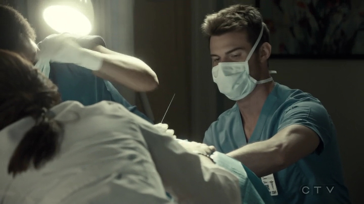 VampireDiariesWorld-dot-org_SavingHope3x06-1071.jpg