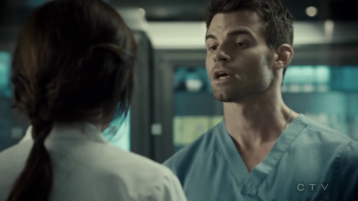 VampireDiariesWorld-dot-org_SavingHope3x06-1170.jpg