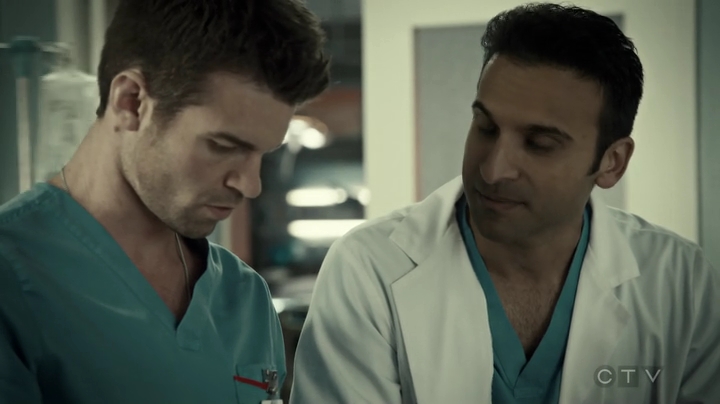 VampireDiariesWorld-dot-org_SavingHope3x06-1559.jpg