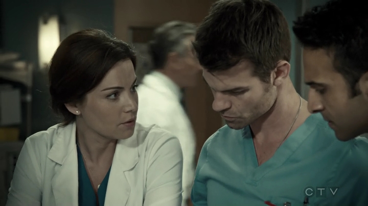 VampireDiariesWorld-dot-org_SavingHope3x06-1570.jpg