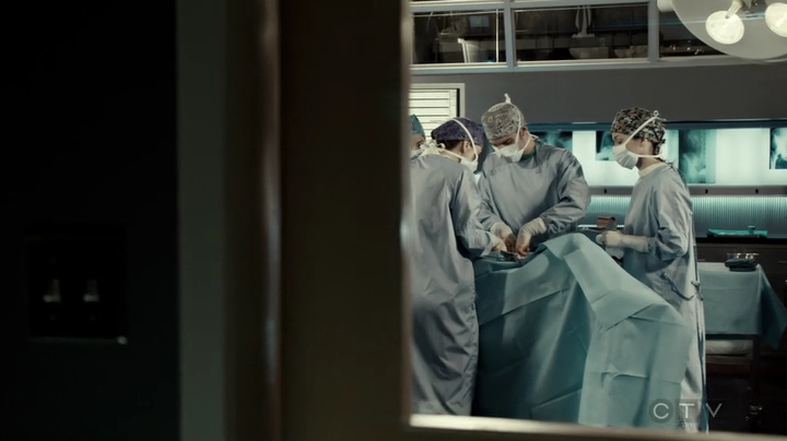 VampireDiariesWorld-dot-org_SavingHope3x06-1749.jpg