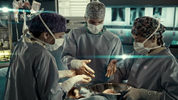 VampireDiariesWorld-dot-org_SavingHope3x06-1815.jpg