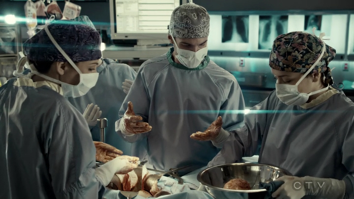 VampireDiariesWorld-dot-org_SavingHope3x06-1816.jpg