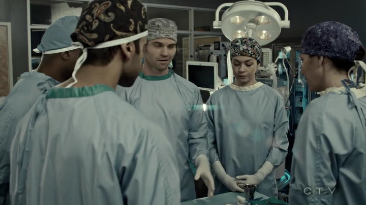 VampireDiariesWorld-dot-org_SavingHope3x06-2043.jpg