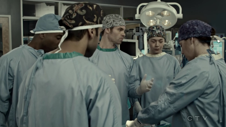 VampireDiariesWorld-dot-org_SavingHope3x06-2064.jpg